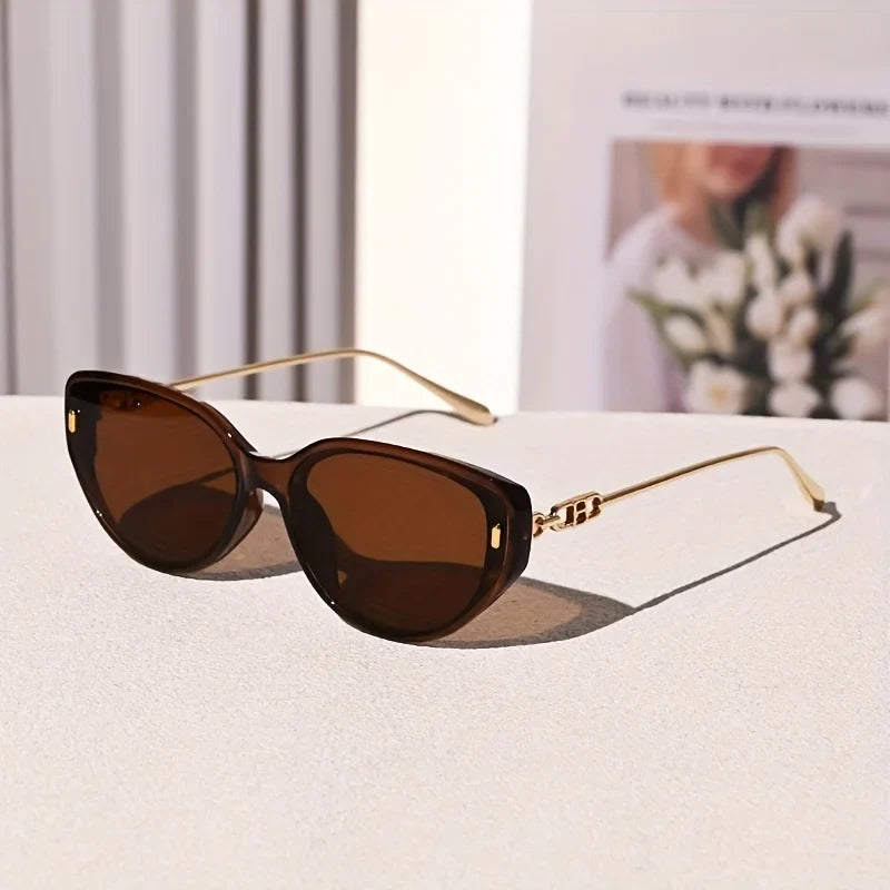 2026 New Vintage Fashion Small Cat Eye Sunglasses Lady Metal Leg Sun Glasses Women Men Retro Luxury Designer UV400 Gafas De Sol