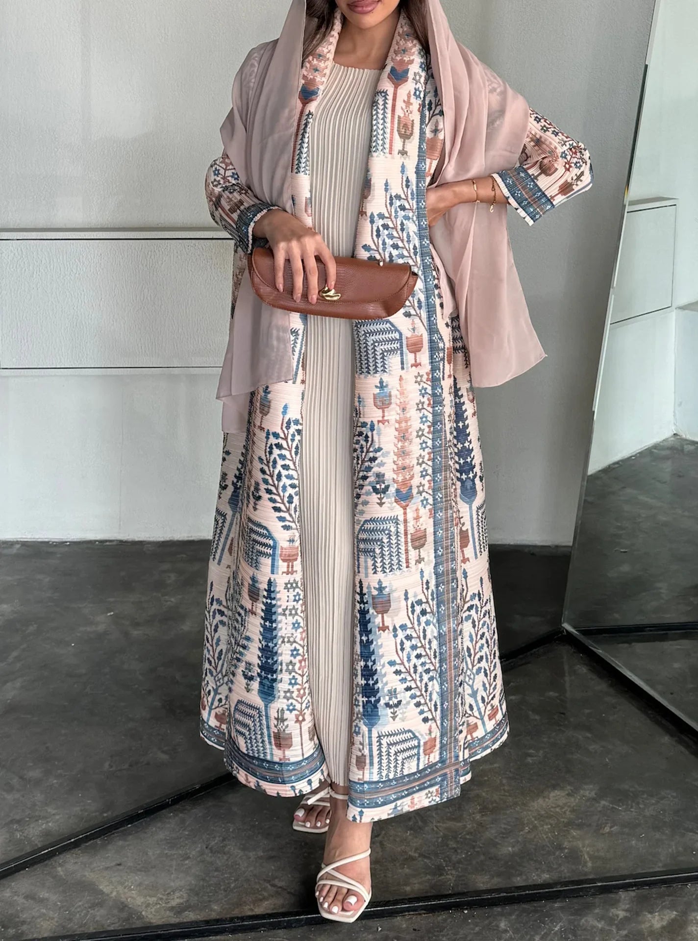 Women's Fold Miyake Pleated Abaya Long Sleeve Print Foldable Collar Robe Cardigan Coat New Winter Fashion Original Design 2026