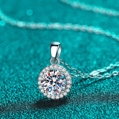 GRA Certified 1CT Moissanite Necklaces for Women 18k White Gold Jewelry Sterling Silver s925 Diamond Pendant Necklace
