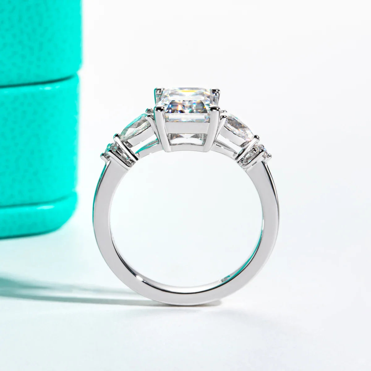 3ct D Color Emerald Cut Moissanite & 0.3ct Pear Cut Engagement Ring 18K Gold Plated Ideal for Weddings Women's Gifts