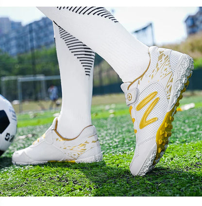 New Children Soccer Shoes Cleats Boys Football Boots TF Breathable Ultralight Grass Training Fast Athletic Sneakers 28-39
