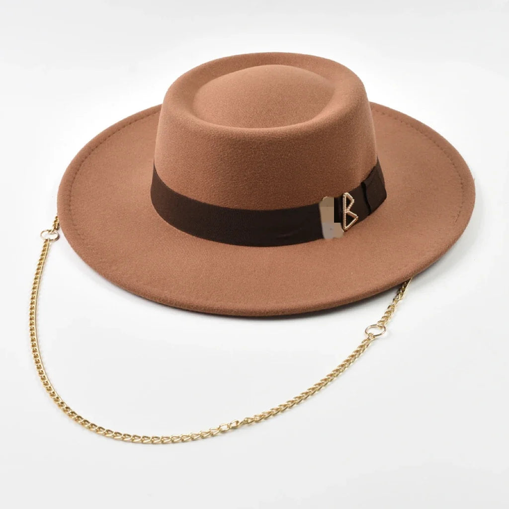 Women's Fedora Hat Fashionable Metal RB Letter Felt Hat Autumen Winter Derby Wedding Jazz Hats