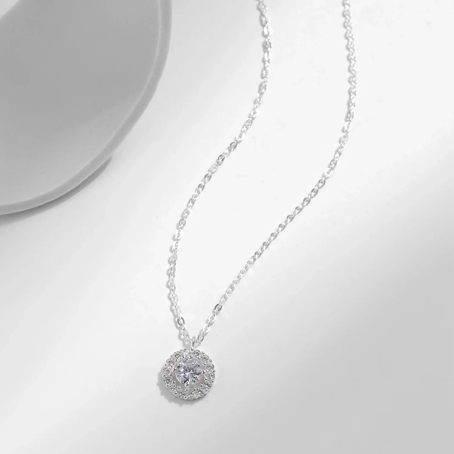 925 Sterling Silver Classic Sparkling Round High Quality Zirconia Wedding Pendant Necklace For Women Anniversary Jewelry