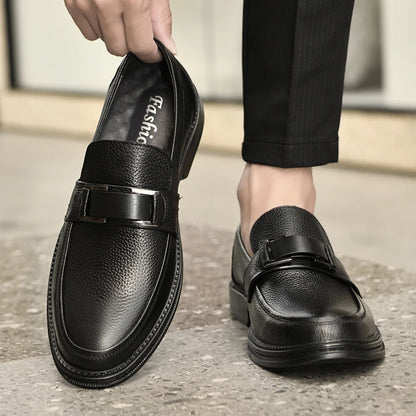Men's Solid -Color Casual Loafers For Autumn And Winter Comfortable Soft -Soled Business Office Shoe And Metal Buckle Lazy Shoes