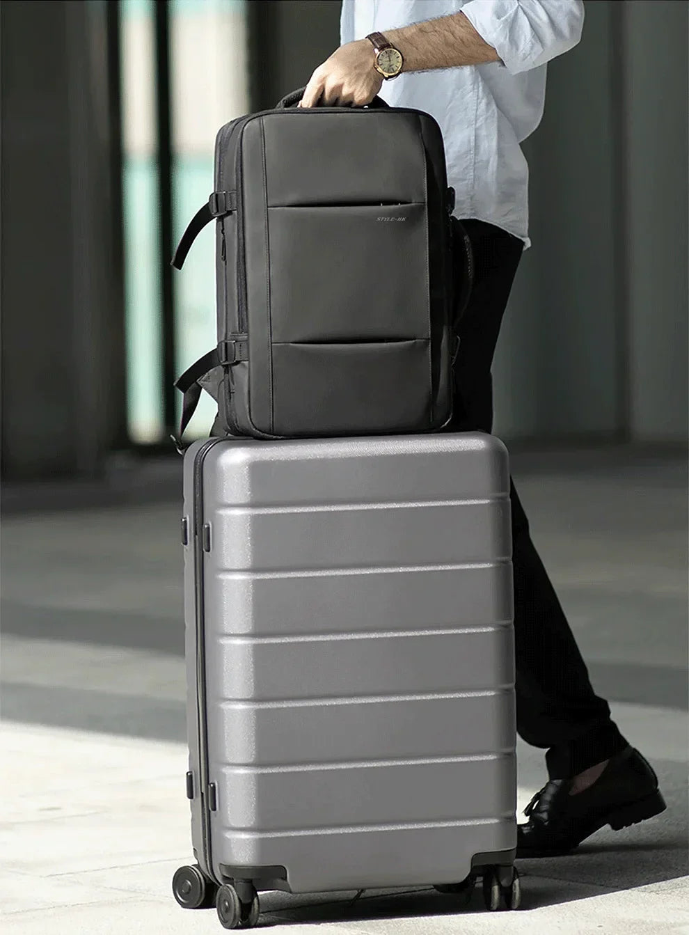 Business Backpack for Men Waterproof Anti-Theft 15.6” Laptop Backpack Casual Large Capacity Expandable Travel Bag Short Trip