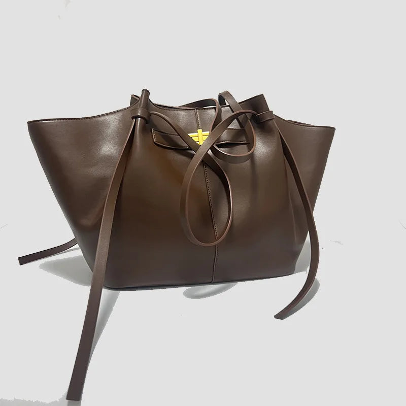 2026 New Large Capacity Trapeze Women Shoulder Bags Designer Metal Lock Handbags High-Quality Pu Leather Big Tote Commute Bag