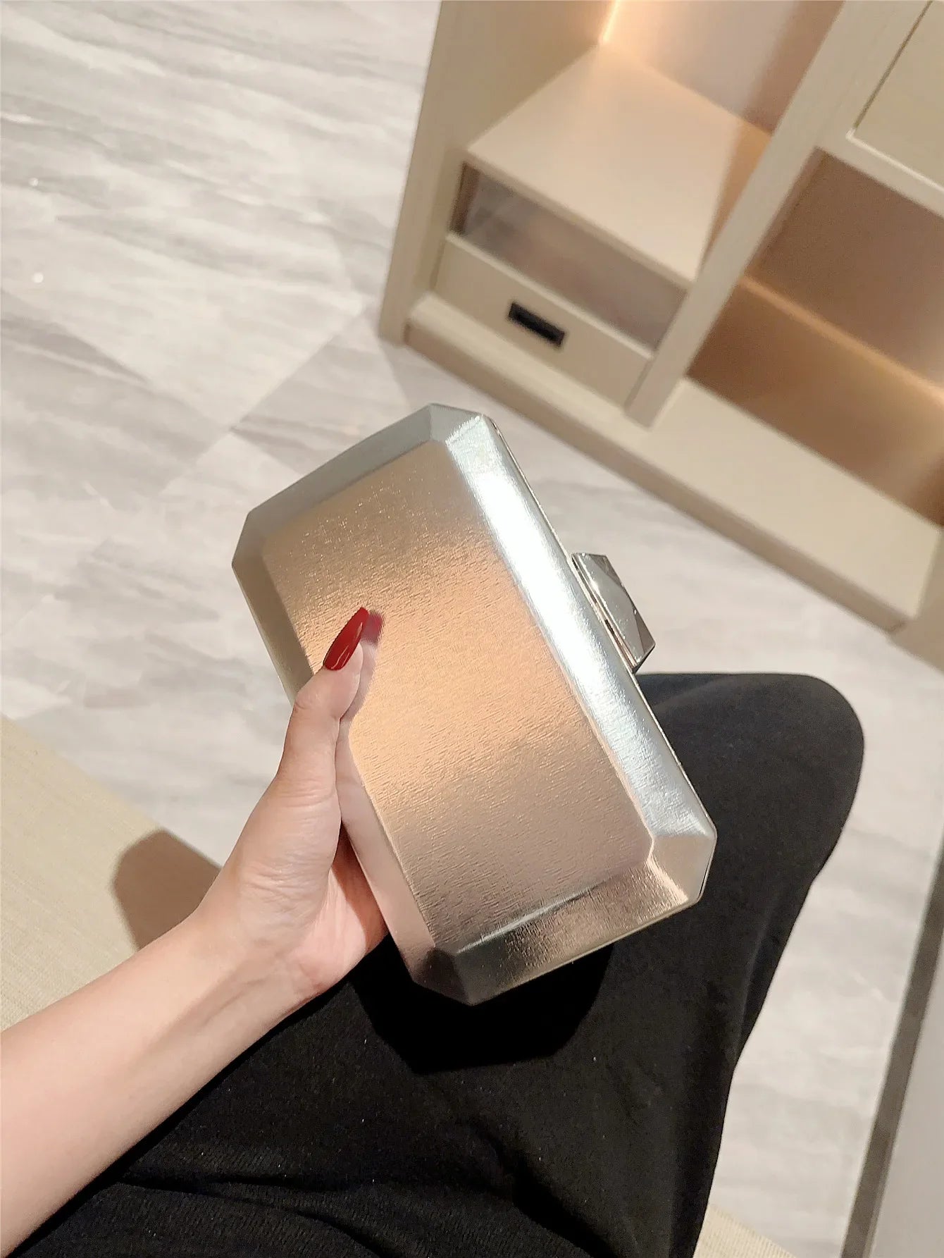 European and American Fashionable Dinner Bag Metal Buckle Clutch Bag Square Box Bag Crossbody Chain Bag Evening Bag Dress Bag