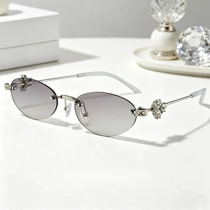 Women's Fashion Glasses Exquisite Diamond Decoration Sunglasses Oval Shaped Frame Cut Edge Frameless Small Outdoor Sun Glasses