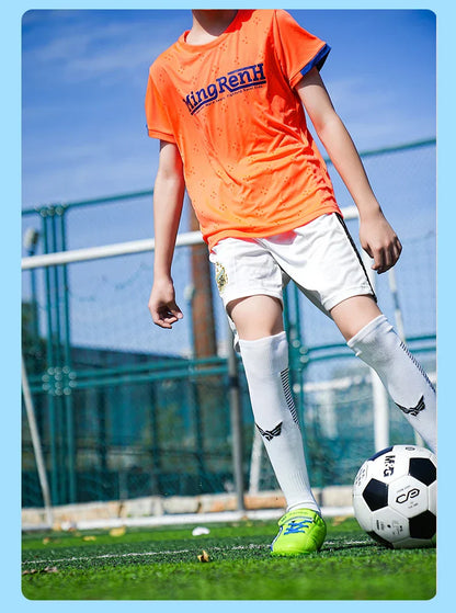 Kids Soccer Shoes Boys Grils Football Boots Non-Slip Training Indoor Outdoor Unisex Athletic Shoes Breathable Ultralight Sports