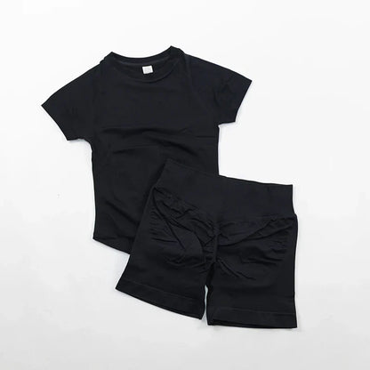 Seamless Yoga Set Fitted Workout Clothes Woman Gym Wear Short Sleeve Top Shirt Scrunch Booty Gym Shorts 2 Piece Sports Suits