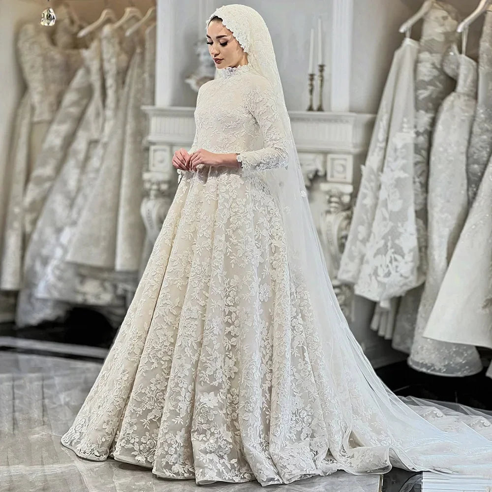 Exquisite Lace Wedding Dress Customized Musilum Bridal Gown High Neck Long Sleeves Sweep Train A Line Arabian Bridal Gown
