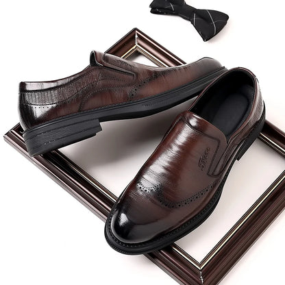 British Style Brand Men's Dress Shoes Fashion Patent Leather Men Business Flat Shoes Breathable Men Formal Office Working Shoes