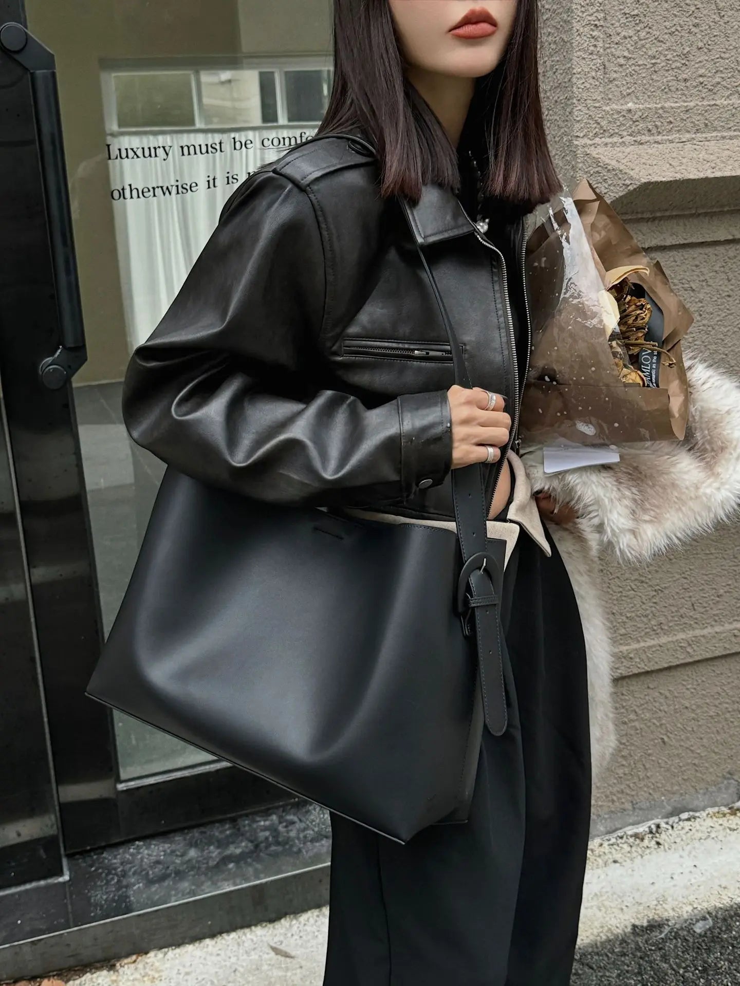 Luxury Genuine Leather Women Bags 2025 Spring Cow Suede Shoulder Bags Women Retro Gold Buckle Large Capacity Totes Lady Handbags