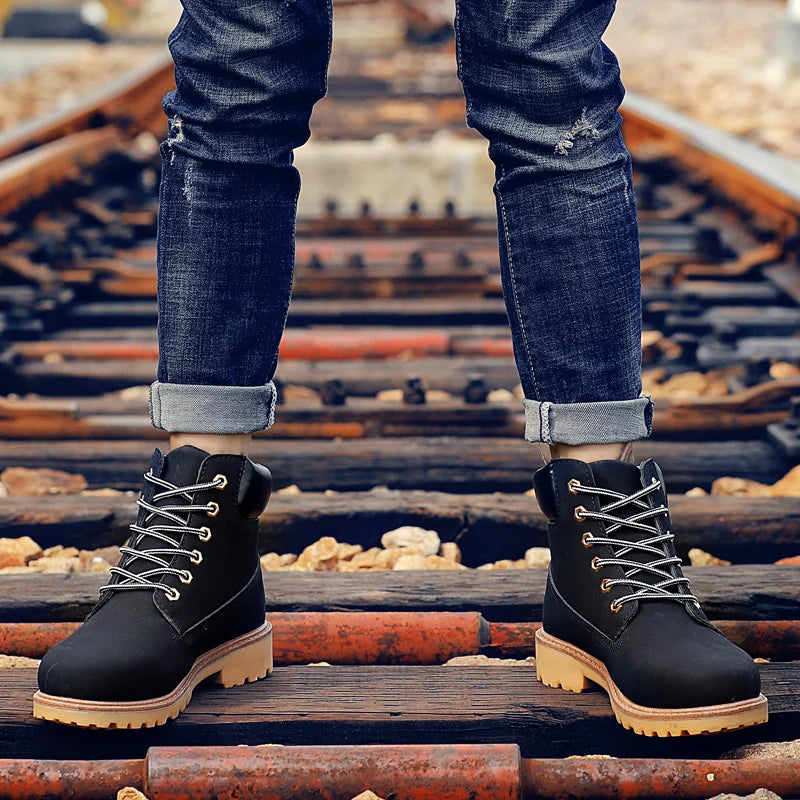 Designer Leather Mens Spring Fall Ankle Boots Trekking Yellow Coffee Designer Tactical Boots Outdoor for Men Work Shoes Sneakers