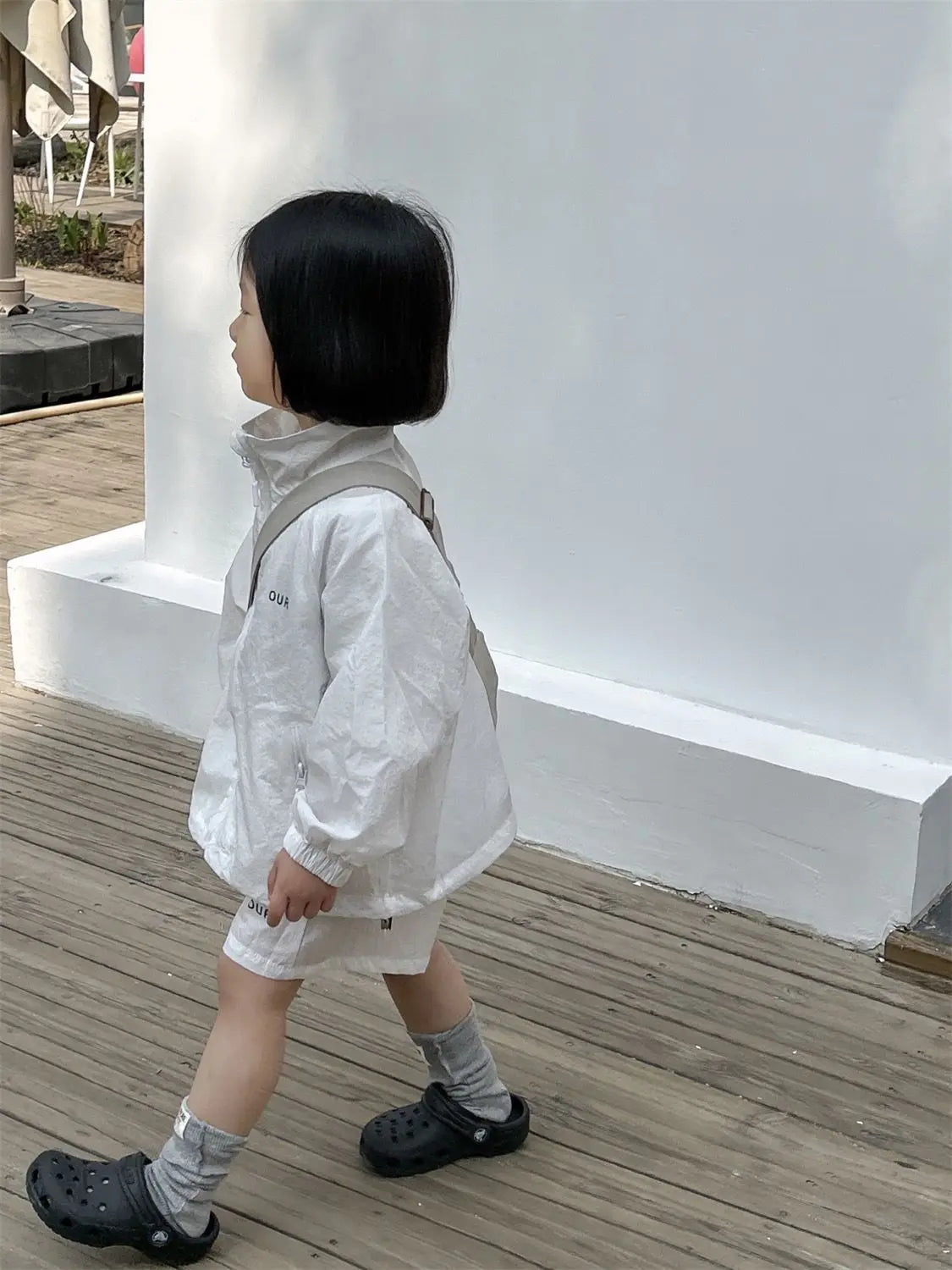 Korean Boy Girl White Clothing Set 2026 kid Summer Fashion Sunscreen Lightweight Long Sleeved Zippered Jacket + Shorts 2pcs Suit