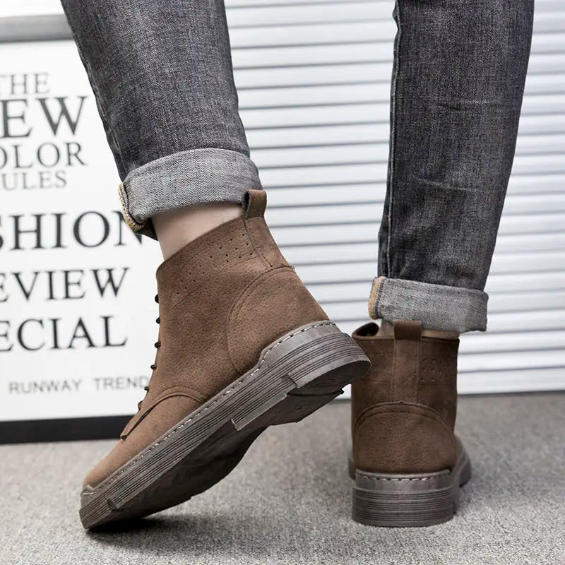 New Casual Trendy 2025 Male Shoes Comfortable Designer Original Deals Low Price Non Slip Footwear Cheap Fashion Y2k Men's Boots