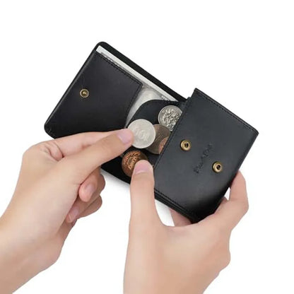 Men's Small Wallet Made of Fine Grain Leather Vintage Genuine Leather Mini Wallet with Coin Compartment and Press Stud