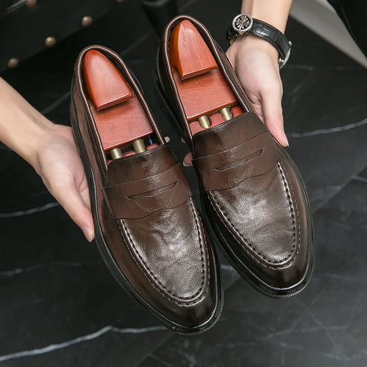 Men's Classic Leather Casual Shoes With Anti-Slip Thick Sole  Outdoor Walking Shoe  Pointed  Toe Comfortable And Durable Loafers