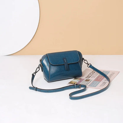 Oil Wax Cowhide Leather Cross Body Small Bag for Women Fashionable and Versatile Shoulder Shell Hand Bag Ladies Casual Phone Bag