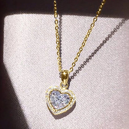 2.3mm Round Halo Moissanite Necklace Exquisite 14K Gold Filled Heart-shaped Pendant Necklaces For Valentine's Day Jewelry