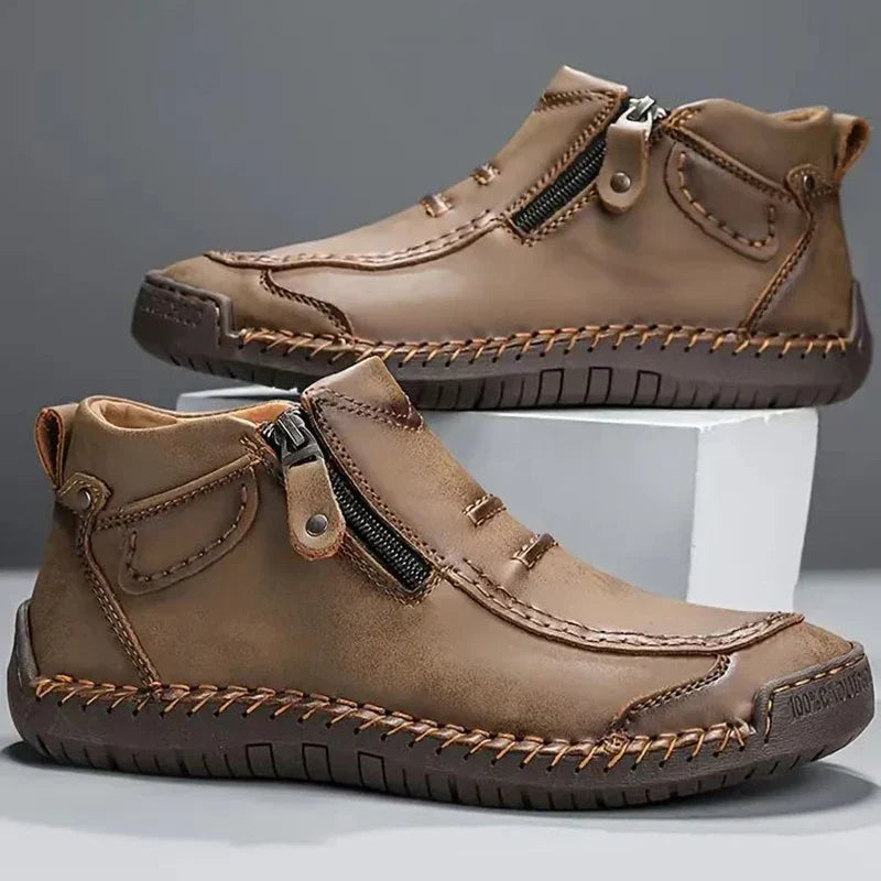 New Classic Handmade Leather Men's Shoes with Zipper Design Outdoor Sneakers Casual Flat Shoes Men Work Shoes Ankle Boots