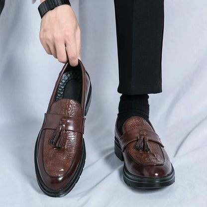 Men's Shoes Leather Men Fashion Spring Tassel Loafers Hot Sale Handmade Business Shoes Luxury Brand Lace-Up Men's Groom Footwear