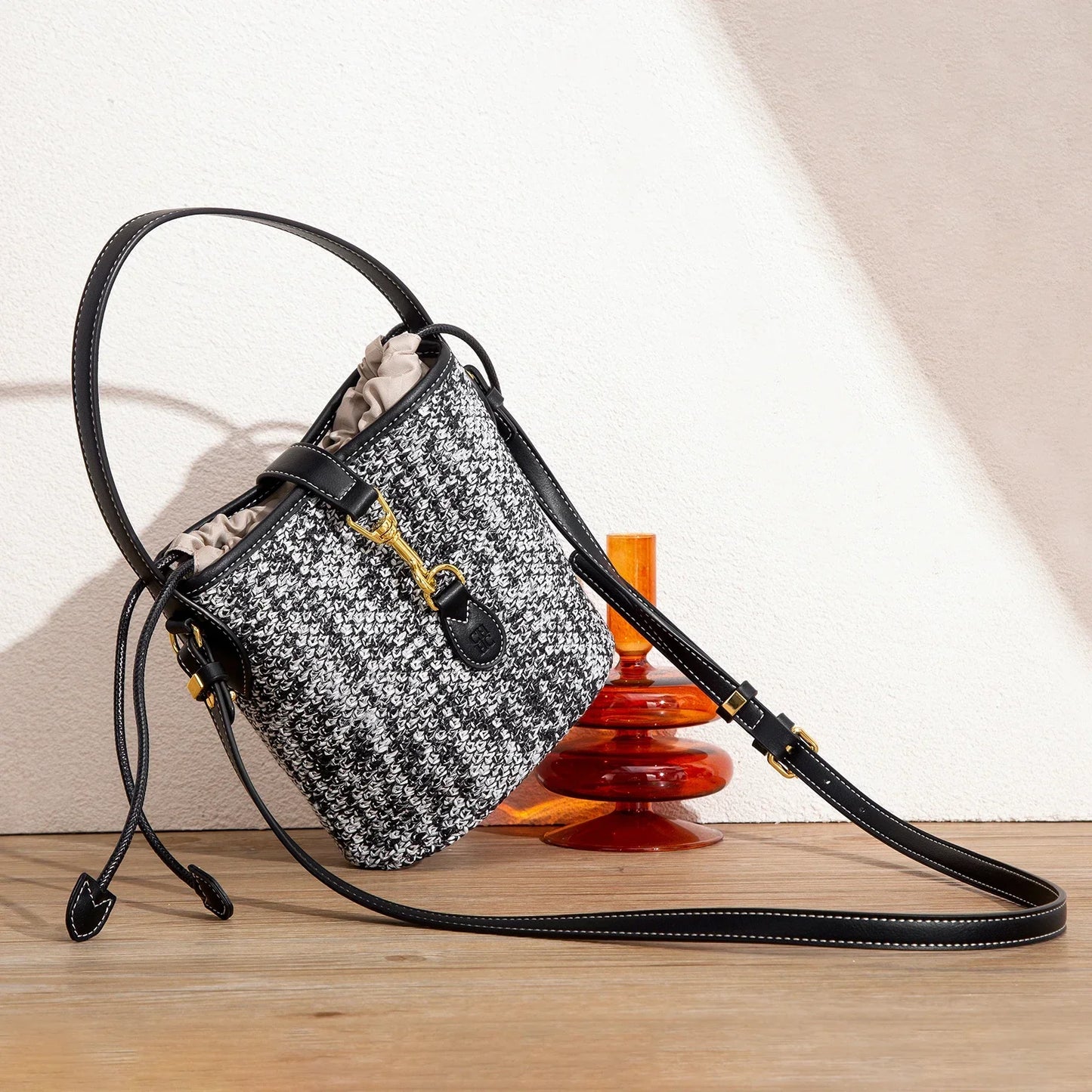 Minimalist and Versatile Summer New-arrival Straw Handbag for Women Exquisitely Crafted Women's Shoulder Bag