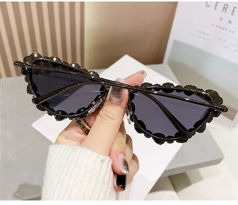Luxury Crystal Women Cat Eye Sunglasses Female Diamond Trending Metal Frame Sun Glasses Driving Eyeglasses Uv400 Gafas De Sol