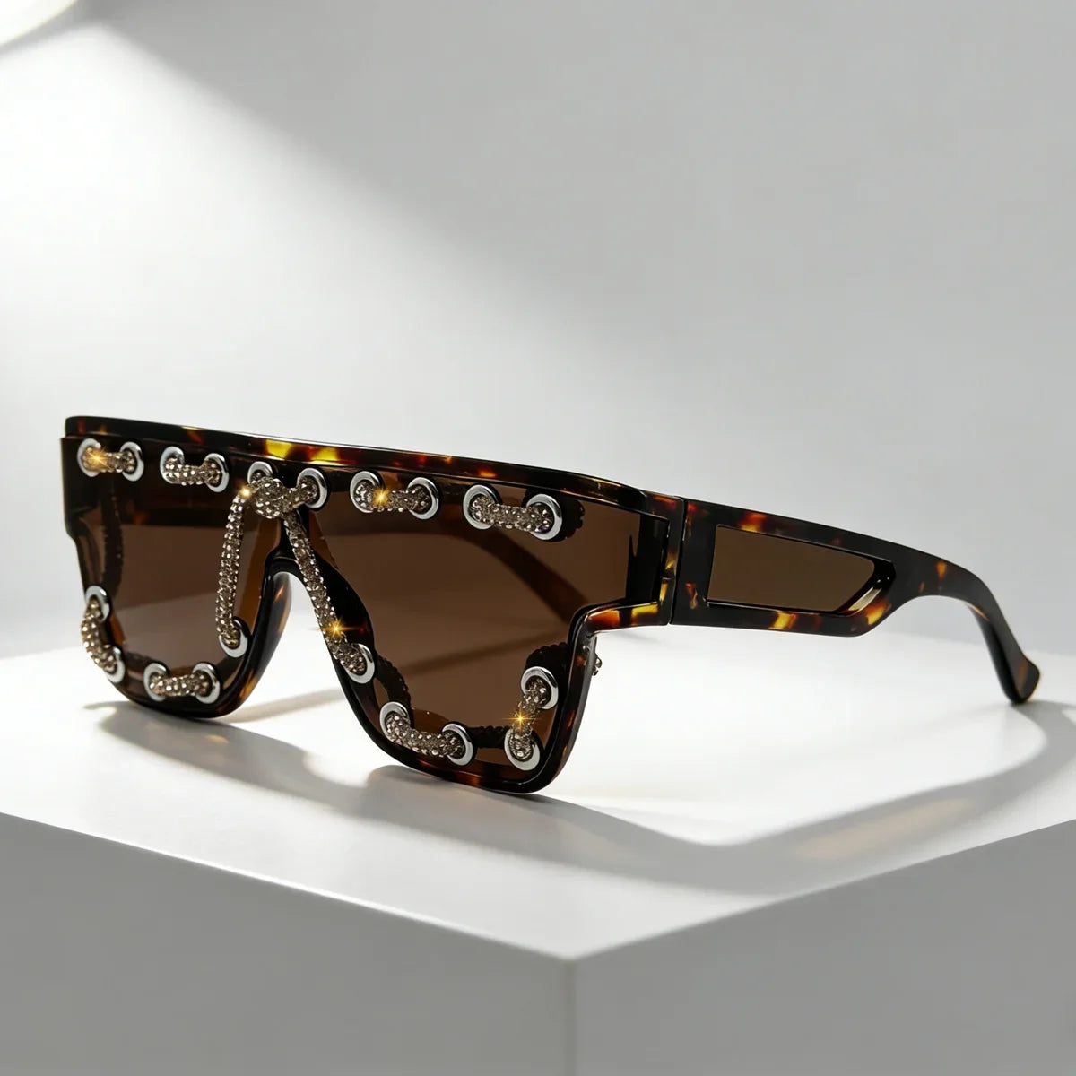 Y2K Oversized Square Sunglasses for Women Men Bling Rhinestone Decor Streewear Punk Statement Eyewear Trendy Fashion Shades