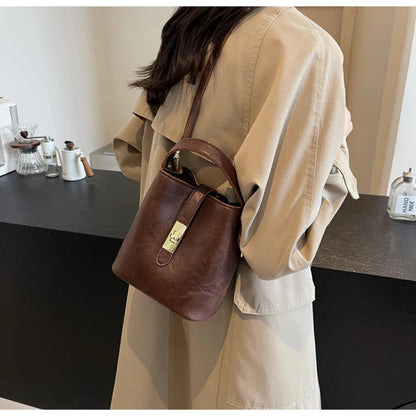 Retro small bag women 2024 new autumn/winter messenger bag fashion HOT portable bucket bag