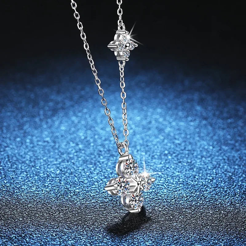Sparkling 1.2cttw Clover Moissanite Pendant Necklace for Women S925 Sterling Silver Diamond Neck Chain Necklaces Wholesale