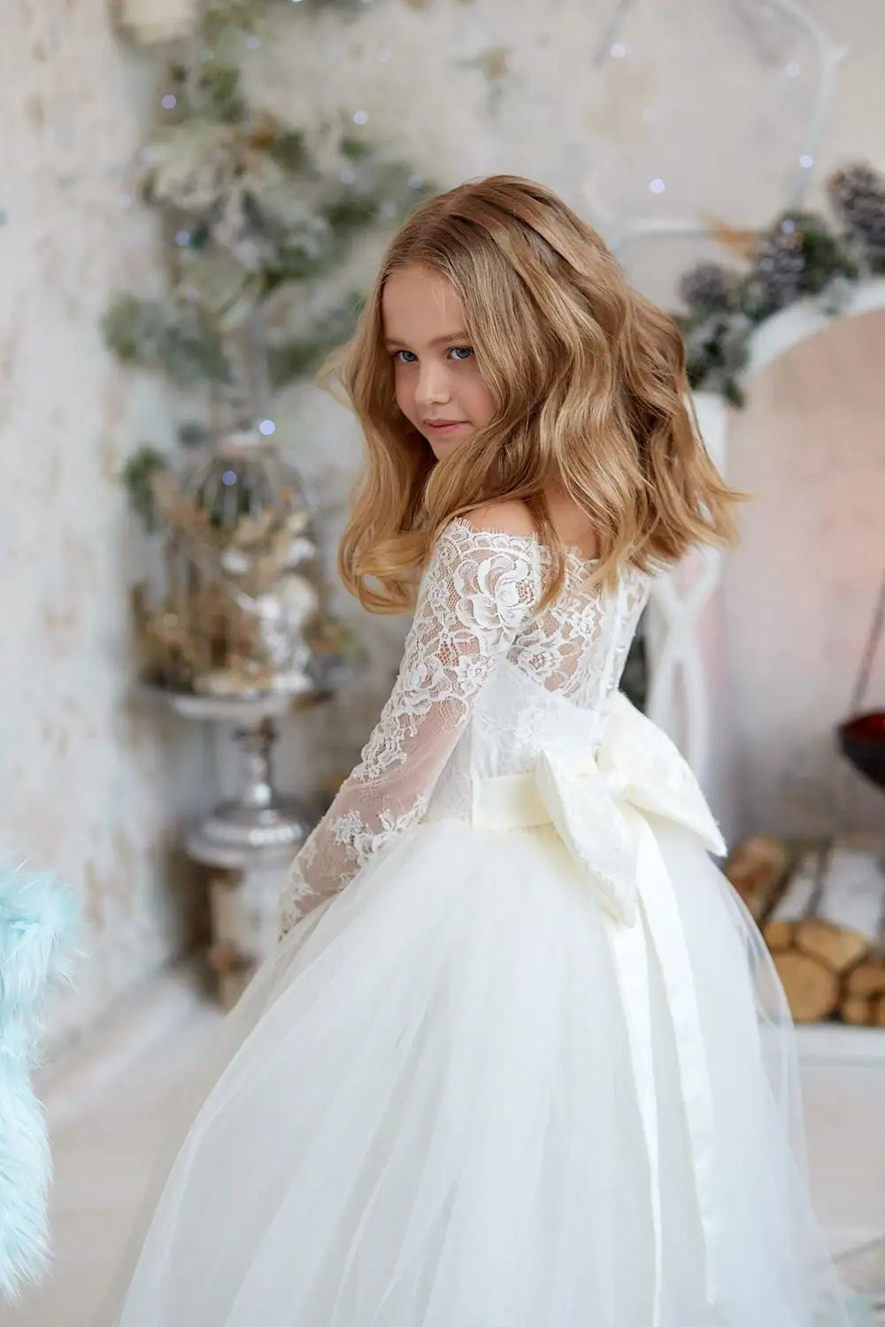 Customized Full Sleeves Flower Girl Dress Bohemian Tulle Ivory White Lace Bow Girls First Communion Gown Junior Bridesmaid Dress