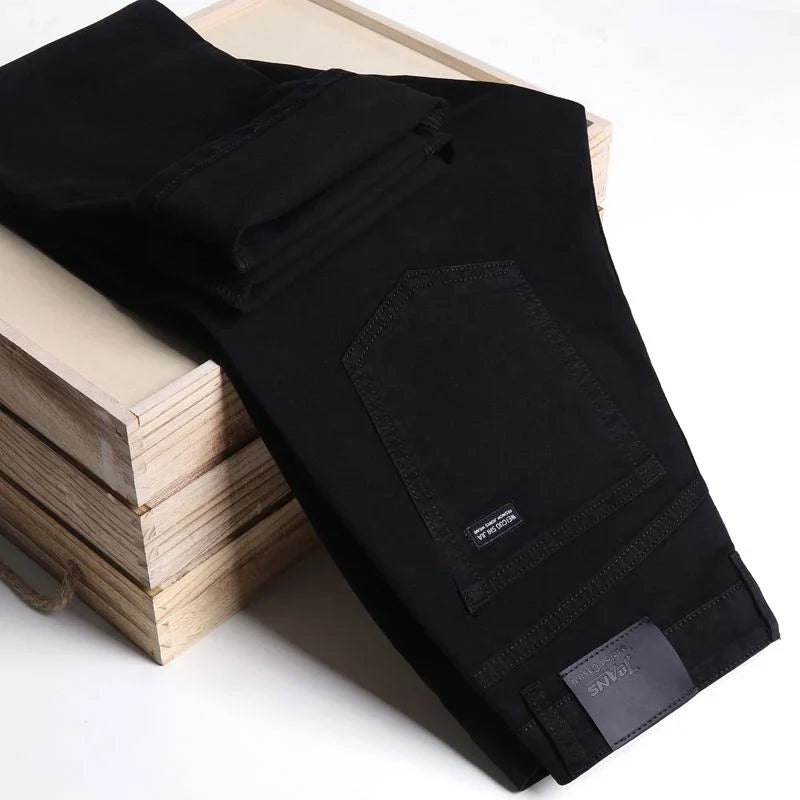 Men's classic high-end fashion versatile jeans, soft and slightly elastic black business denim pants, stylish upper body