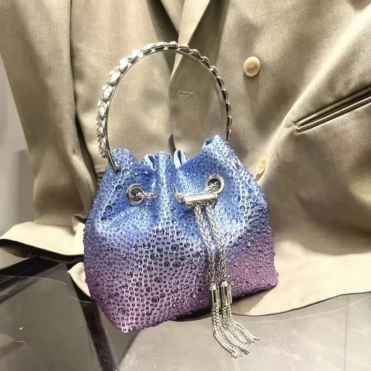 Luxury Designer Women Handbag Glitter Diamond Banquet Bag Satin Bucket Bag Wedding Party Clutch Purse Exquisite Evening Bag