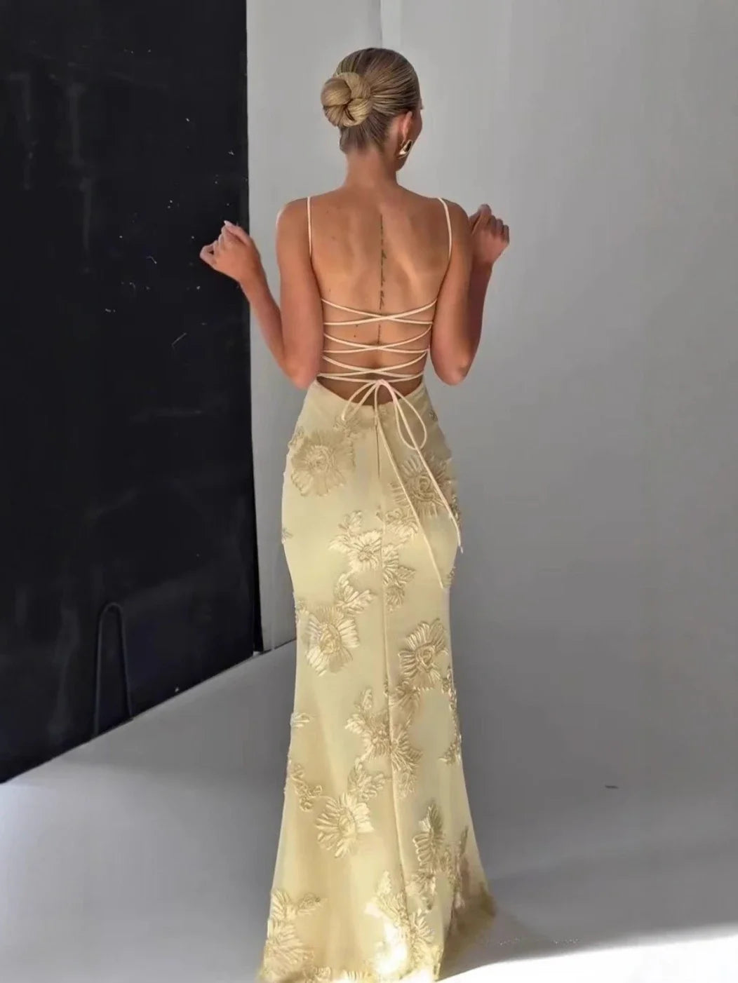 Women Maxi Backless Dress Sexy 3D Floral Embroidery Mermaid Gown Yellow Formal gala Prom Party Dress Long