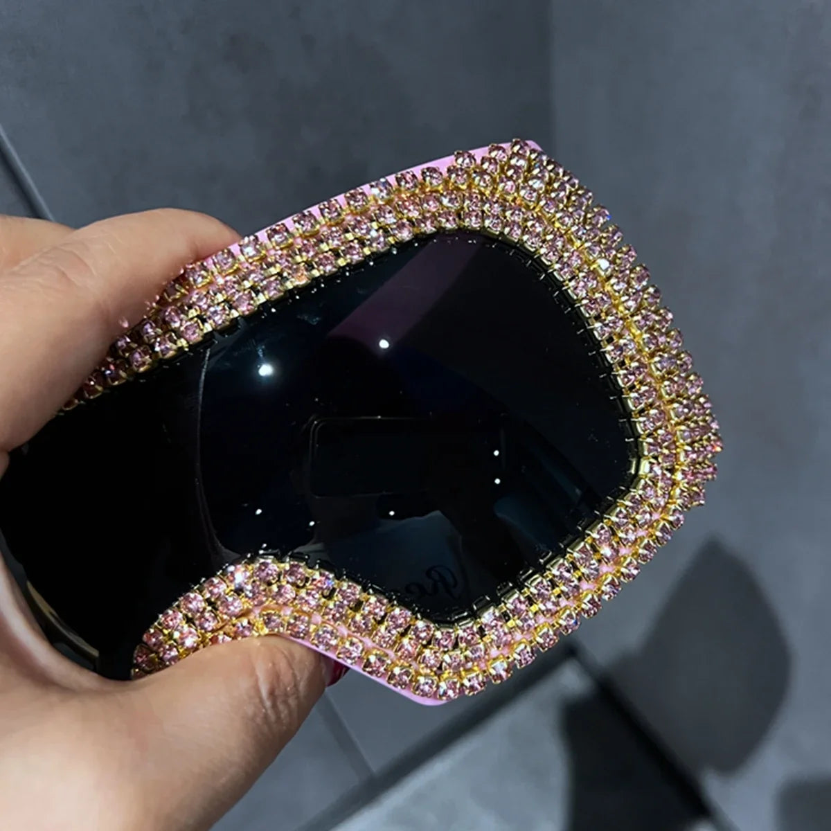 Oversized Punk One-piece Goggle Sunglasses Women Luxury Rhinestones Sunglasses For Men Female Shades Eyewear gafas de sol