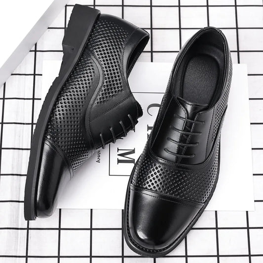 Breathable Hallow New Designer Cow Leather Shoes for Man Summer Autumn Fashion Business Casual Dress Shoes Loafers Man