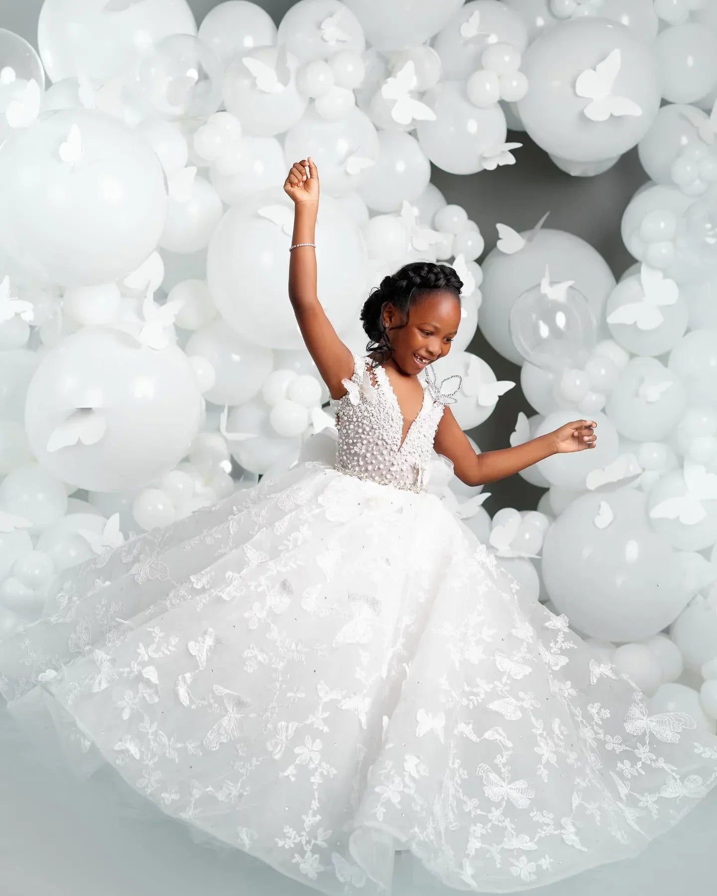 White Flower Girl Dresses for Wedding Butterfly Appliques Pearl Floor Length Girl Kids Birthday Party First Holy Communion Gown