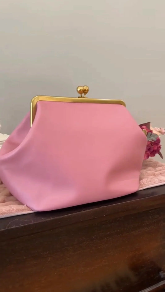 LOST IN VINTAGE Artificial Leather Soild Bag Large Balls Kiss-lock Large Big Clutch Handbag Proudly Carried In Hand 35x30x20cm