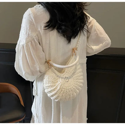 Fashion Conch Shaped Crochet Women Shoulde Bags Funny Cute Pearls Chains Handmade Weave Crossbody Bag Novelty Small Handbags