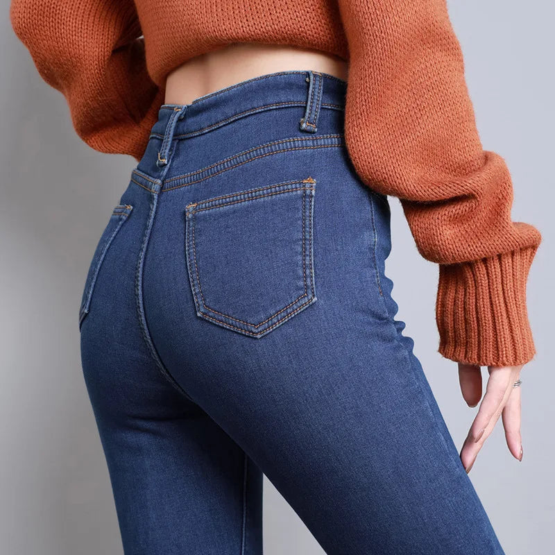 New Women Thermal Jeans Winter Snow Warm Plush Stretch Jeans Lady Skinny Thicken Students Denim Pants Fleece Mom Fur Trousers
