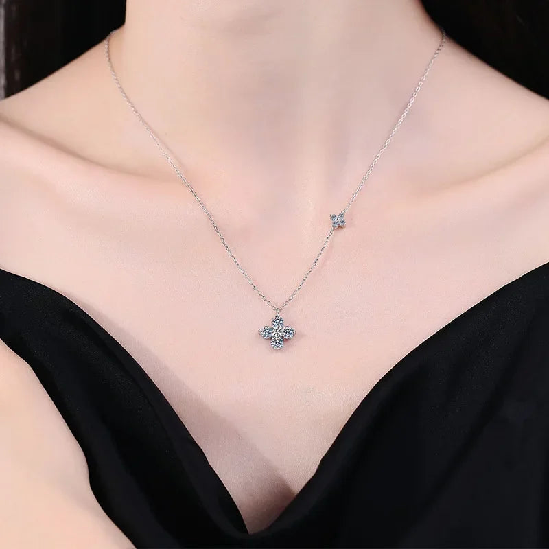 Sparkling 1.2cttw Clover Moissanite Pendant Necklace for Women S925 Sterling Silver Diamond Neck Chain Necklaces Wholesale