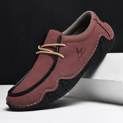 New 2024 Fashion Handmade Leather Casual Men Shoes Design Sneakers Man Loafers Breathable Low Top Flat Shoes Driving Plus Size
