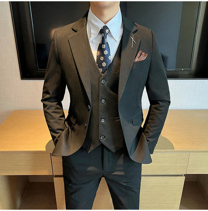 2026 High Quality (Suit + Vest + Trousers) Stylish and Handsome Casual Wedding Suit Business Suit Three-Piece Genuine