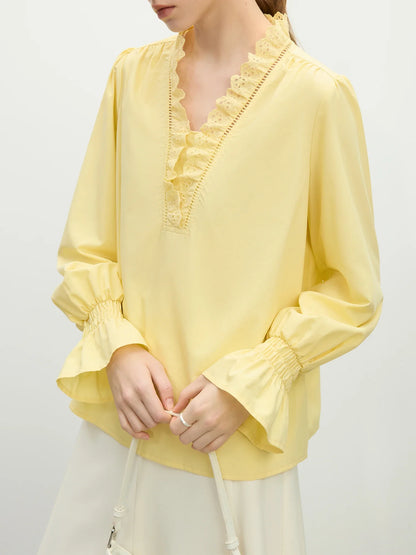 Office Lady French Lace V-neck Shirt for Women 2025 New Loose Flared Sleeve Top Casual Loose Women Tops 25FS11264