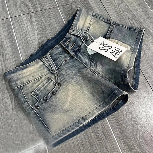 American Retro Washed Worn Denim Shorts Jeans Women's Summer Design Riveted Low-rise Hot Pants Shorts Feminino