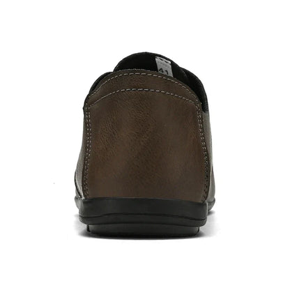 Men's leather shoes soft soles four seasons plus size casual leather shoes fashion trendy youth party Versatile driving shoes