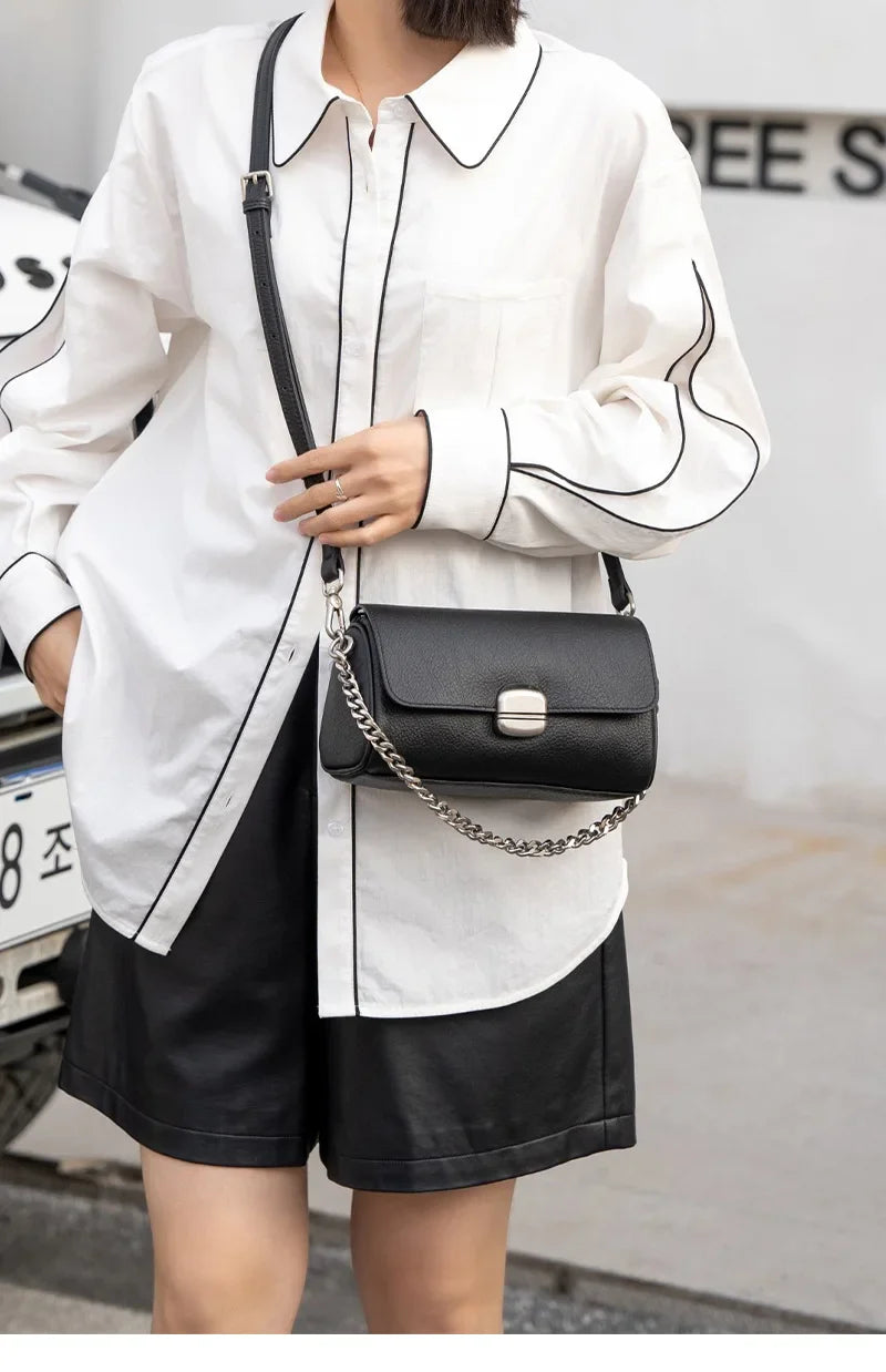 Supple Genuine Leather Women's Barrel Crossbody Bag - Commuter-Friendly Small Chain Strap Shoulder Bag for Everyday Chic