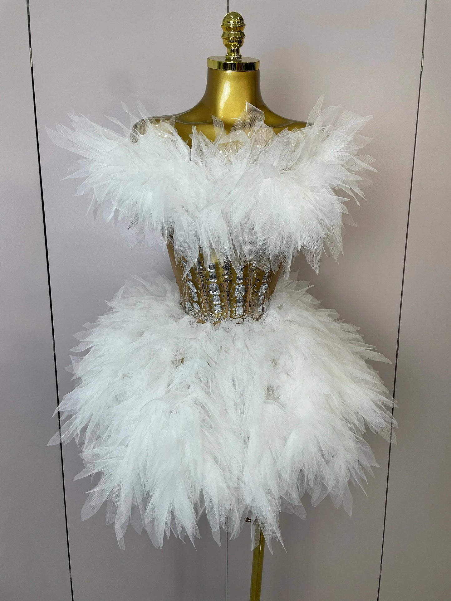 2025Women Sexy Backless Strap Mesh Fluffy Skirt 2 Pieces Diamond Sequins Stage Performance Costume Birthday Party Shooting Dress