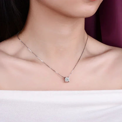 High - End PT950 Platinum Women's Accessories - 1 Carat D Color Moissanite Cow Head Pendant, Excellent Cut, Diamond - Test Passe